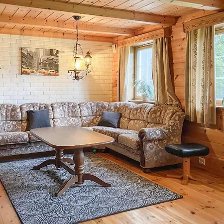 3 Bedroom Cozy In Feriehus