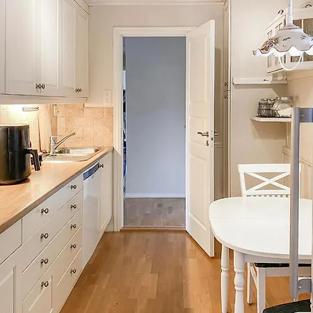 Feriehus 3 Bedroom Cozy In Ålesund
