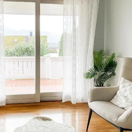 3 Bedroom Cozy In Feriehus *